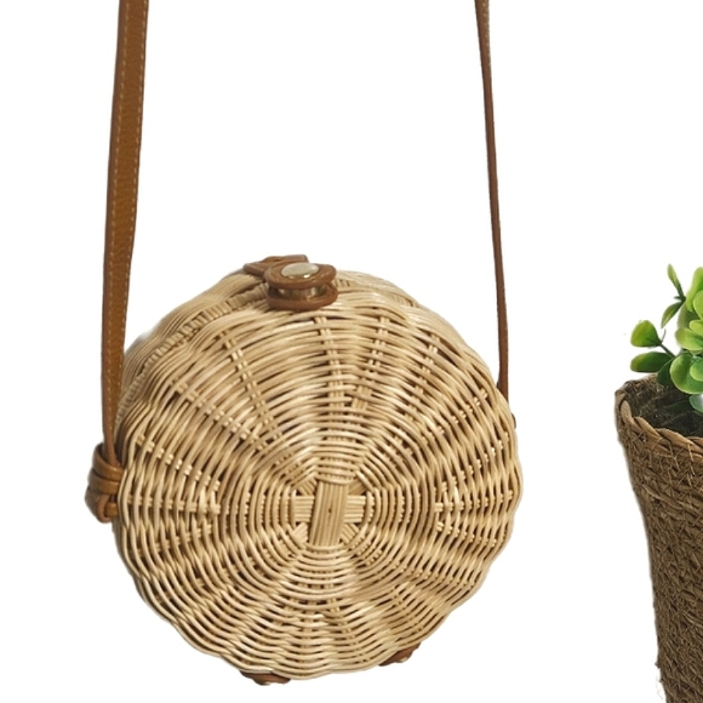 Boho Woven Wicker Canteen Crossbody Bag - Picture 6 of 17